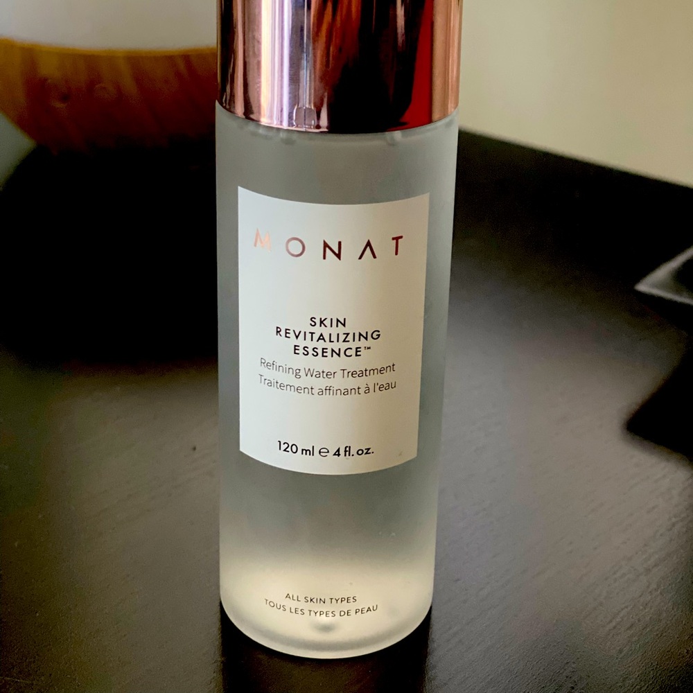 MONAT SKIN REVITALIZING ESSENCE